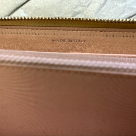 Chanel Camelia long wallet - Picture 6 of 15